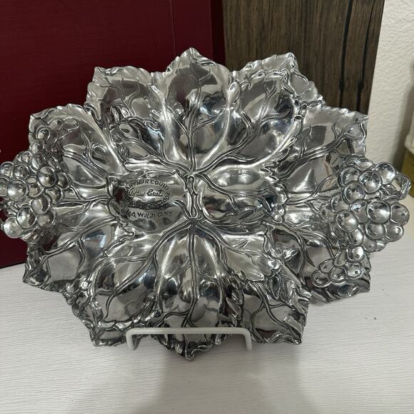 Arthur Court 2004 Grape Deviled Egg Holder Aluminum Taiwan Easter Christmas - Picture 3 of 6